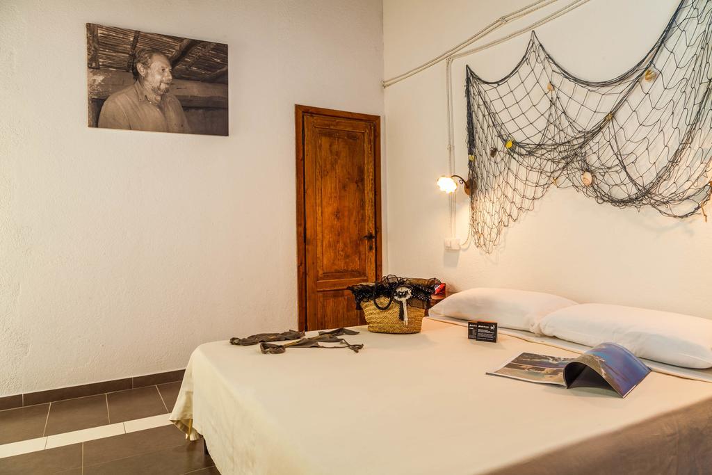 The Old Farm Asfodeli - Adults Only Bed & Breakfast Sanalvo Room photo